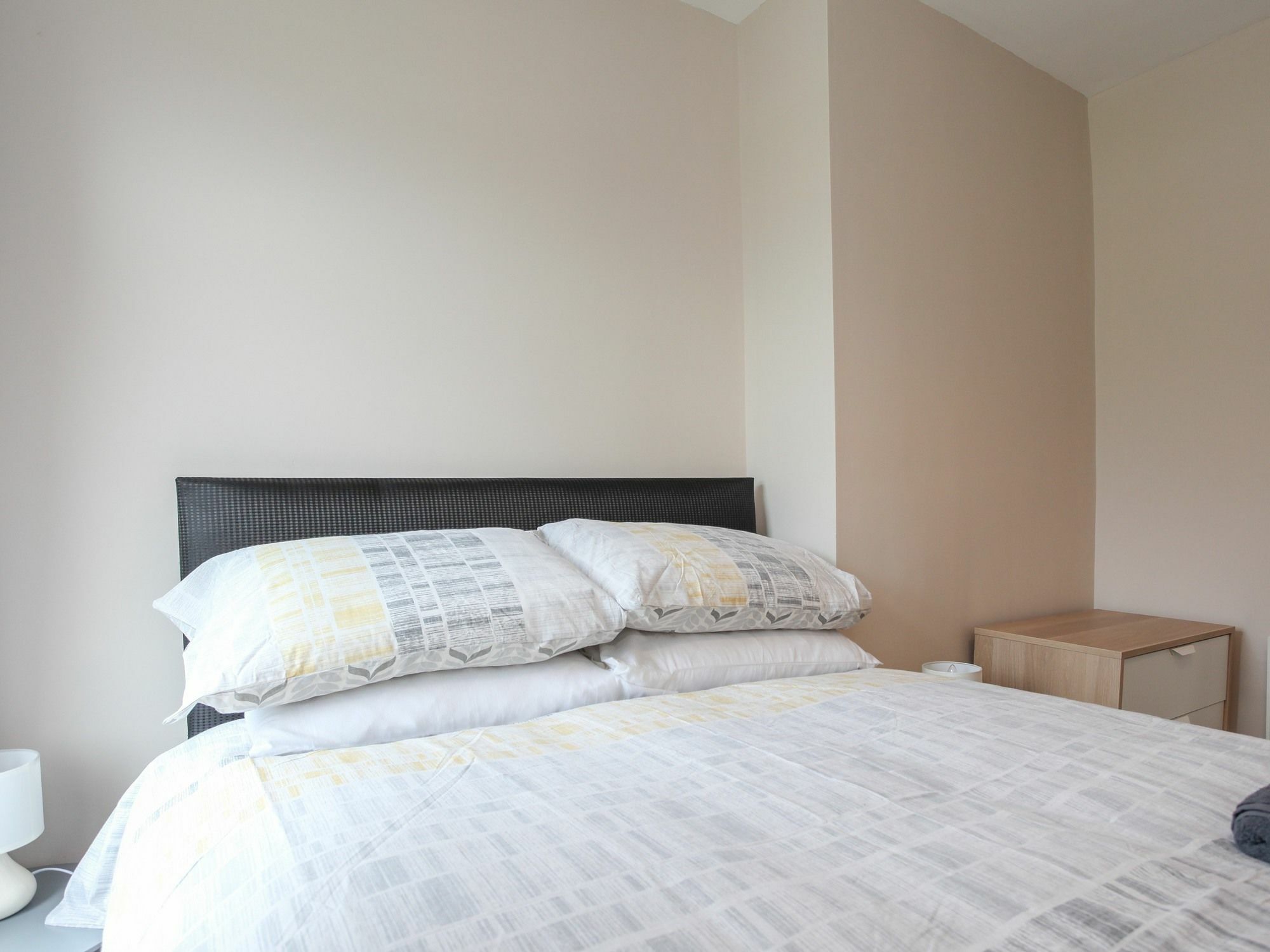 Kingston Serviced Accommodation - Donegall Avenue 벨파스트 외부 사진