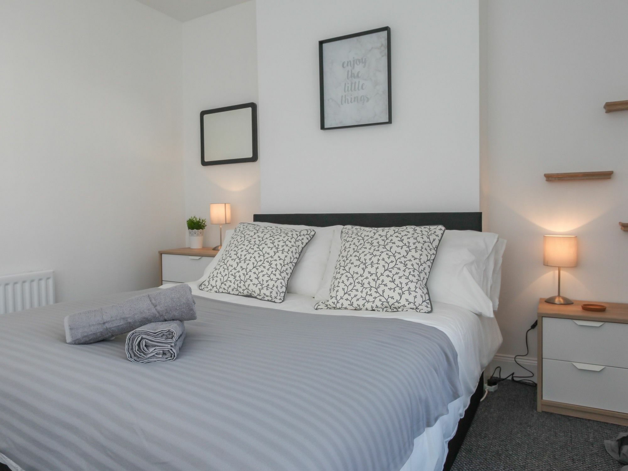 Kingston Serviced Accommodation - Donegall Avenue 벨파스트 외부 사진