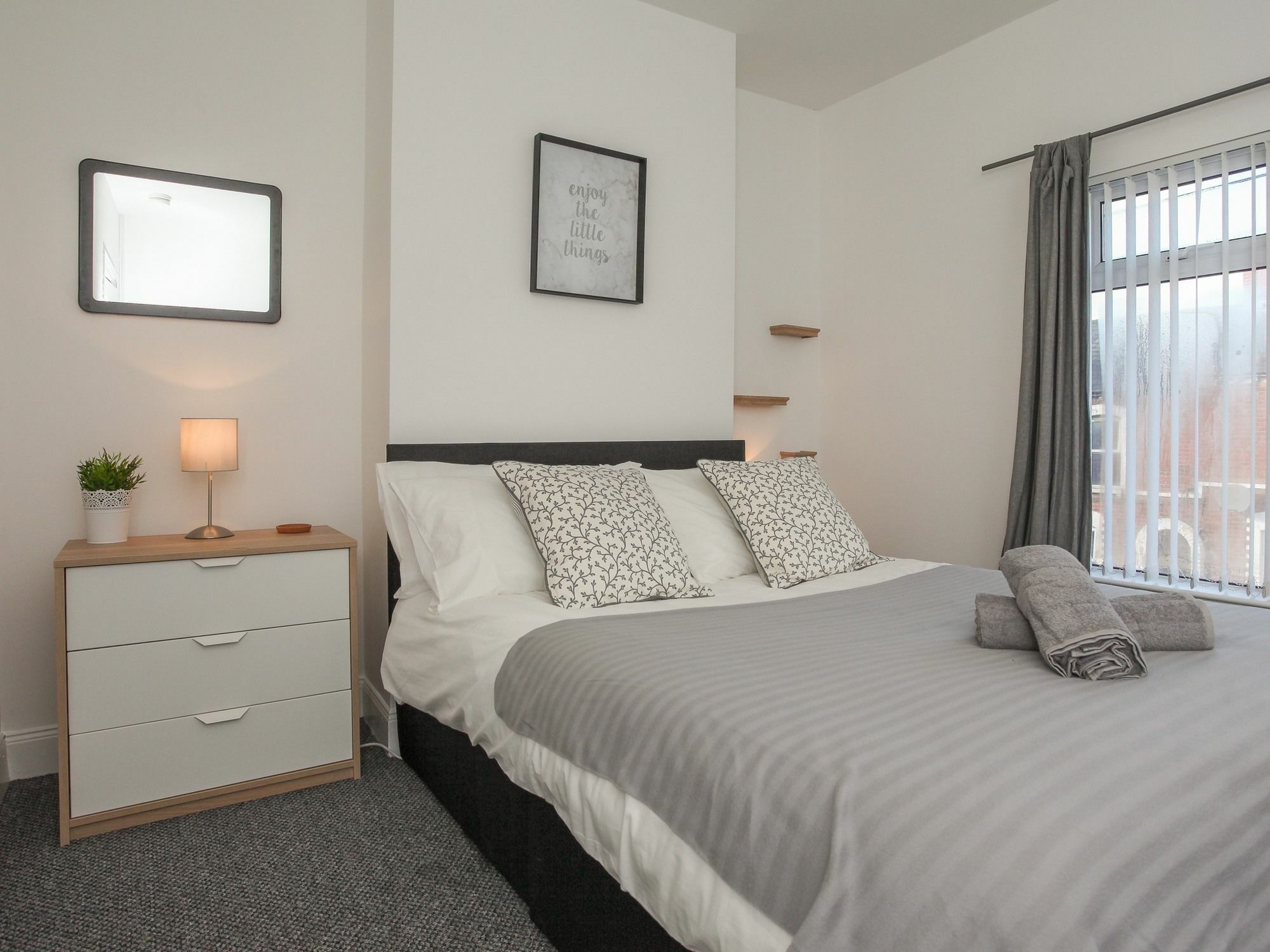 Kingston Serviced Accommodation - Donegall Avenue 벨파스트 외부 사진