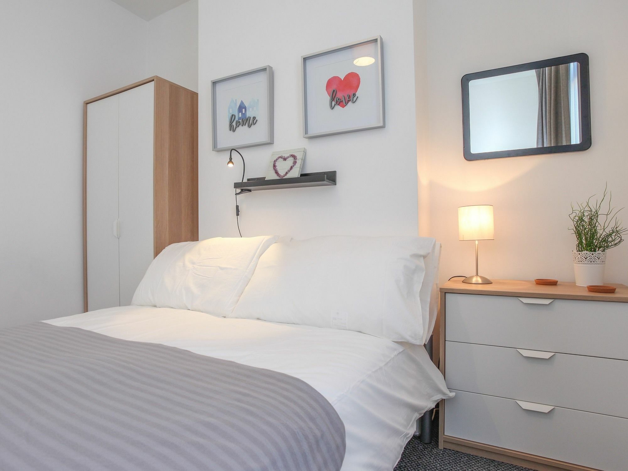 Kingston Serviced Accommodation - Donegall Avenue 벨파스트 외부 사진