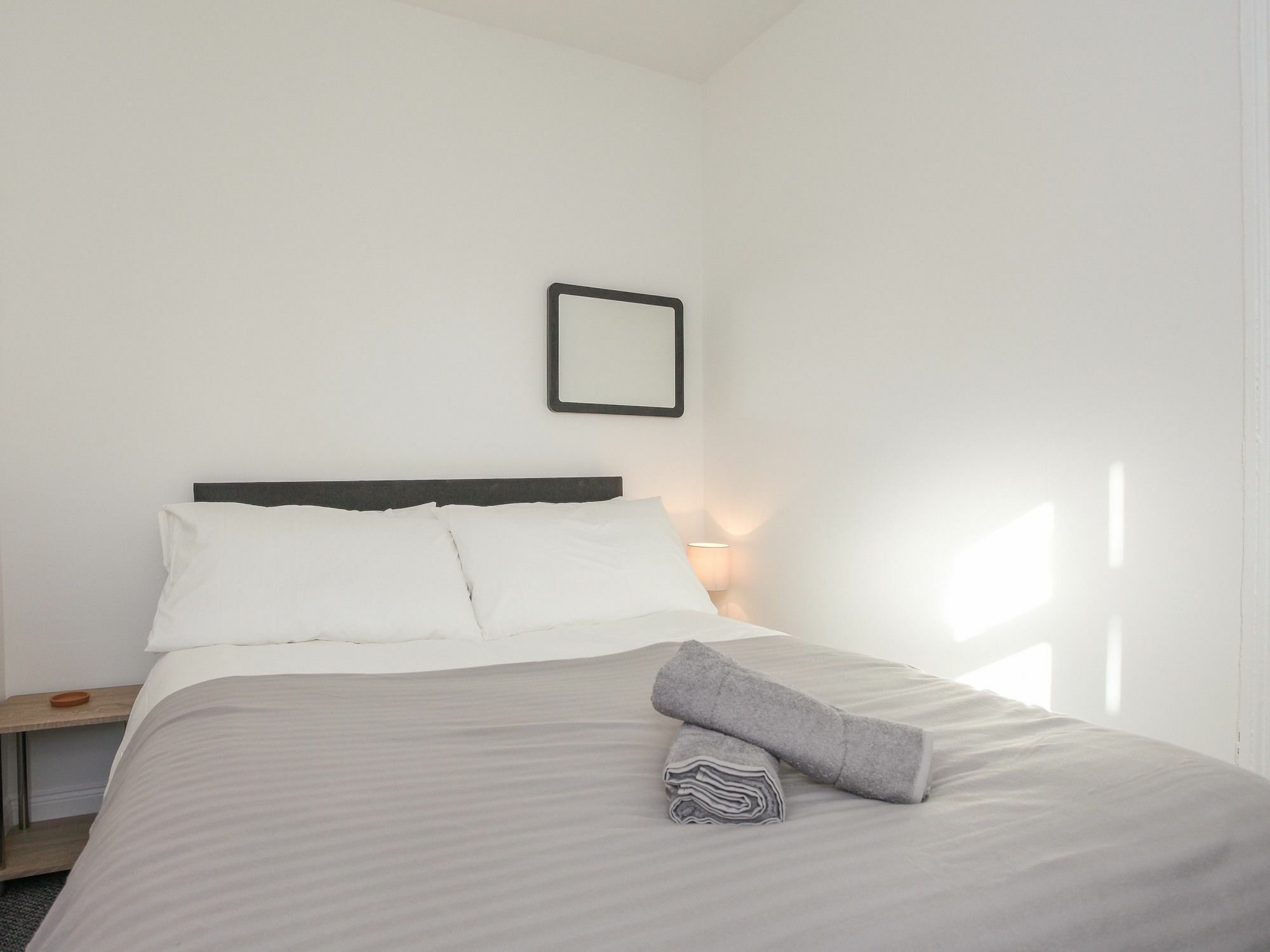 Kingston Serviced Accommodation - Donegall Avenue 벨파스트 외부 사진