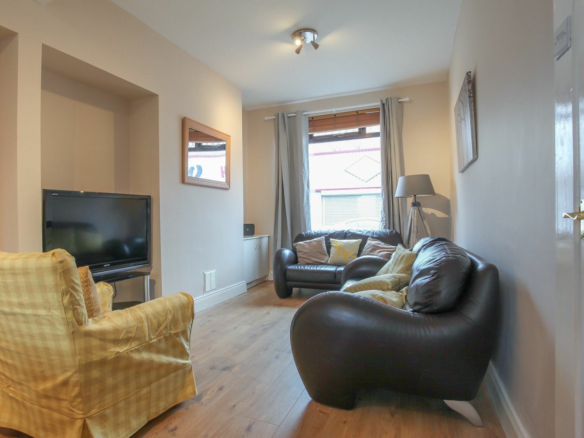 Kingston Serviced Accommodation - Donegall Avenue 벨파스트 외부 사진