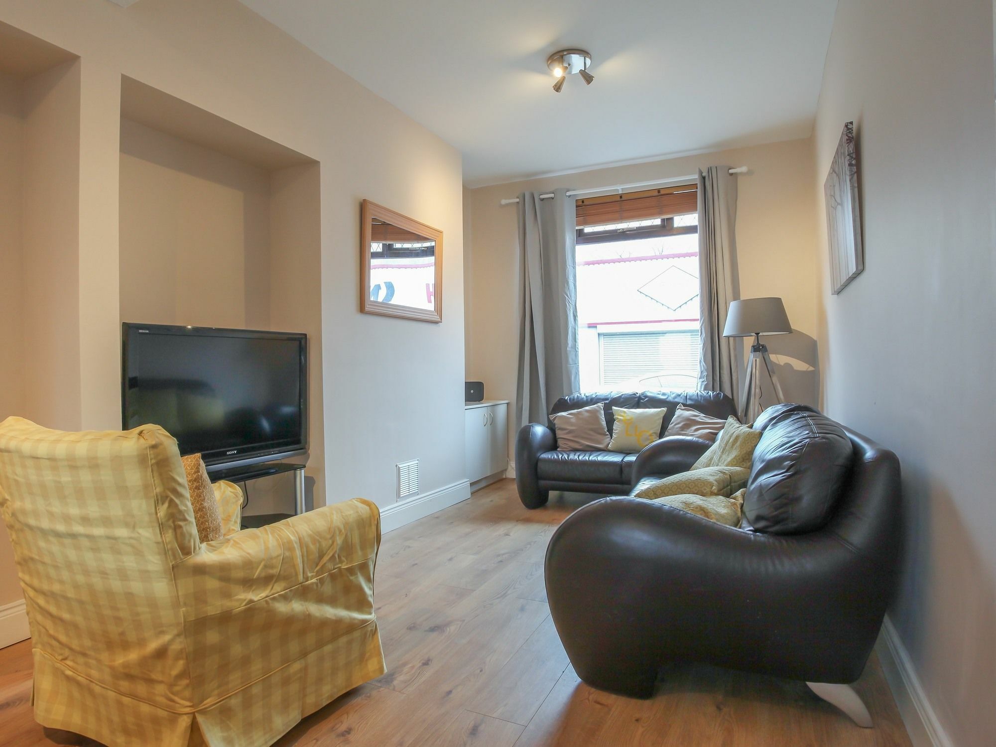 Kingston Serviced Accommodation - Donegall Avenue 벨파스트 외부 사진
